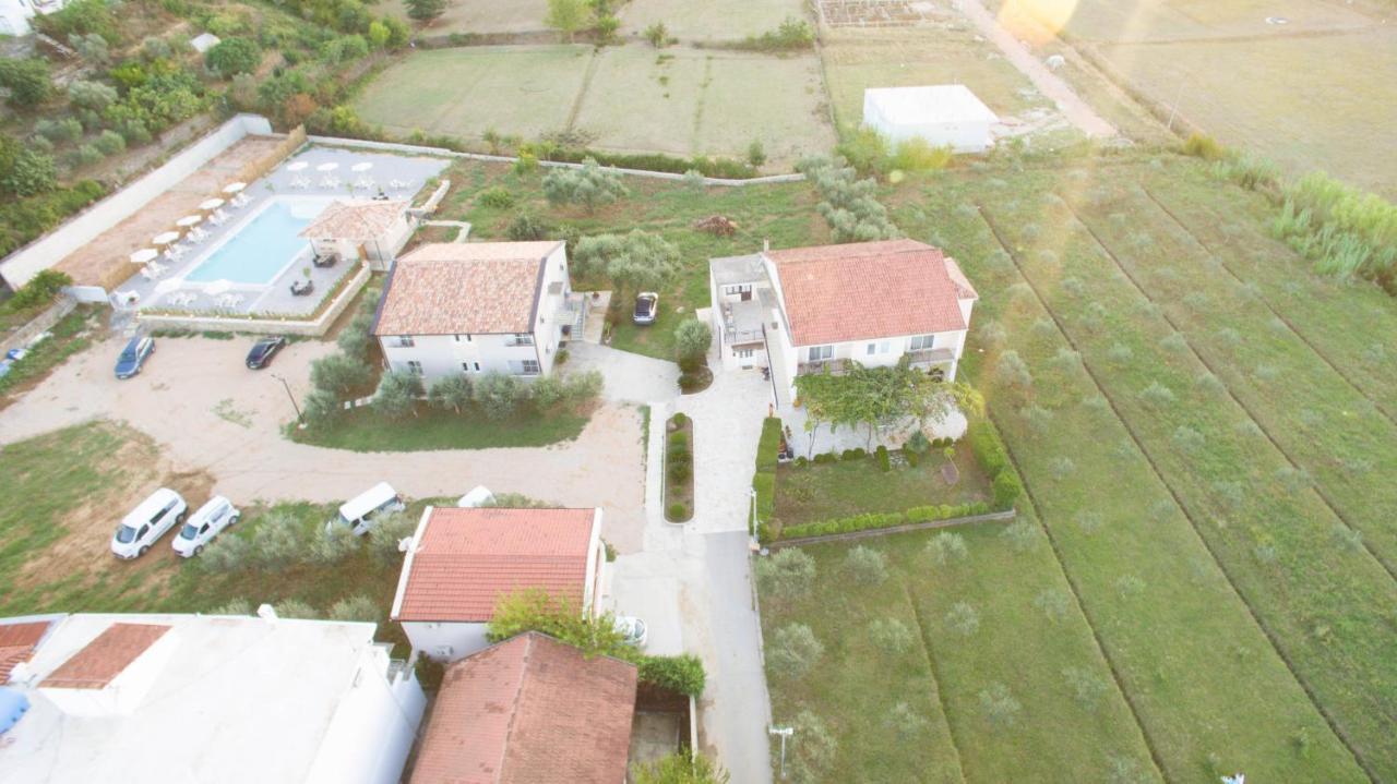 La Hacienda Hotel Ulcinj Exterior photo